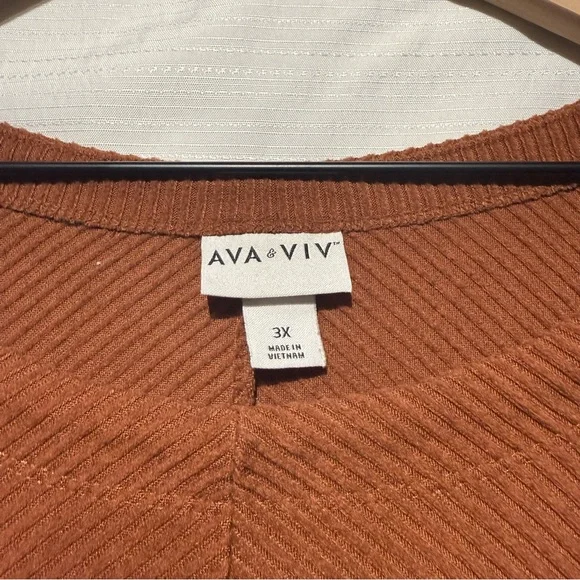 Ava & Viv Rust-Colored Long Sleeve Top - Size 3X - Picture 5 of 5